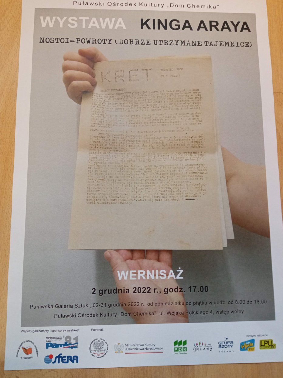 Wernisaż wystawy "Nostoi - Powroty (dobrze utrzymane tajemnice)" - Kinga Araya - Puławy - dn. 02.12.2022 r.