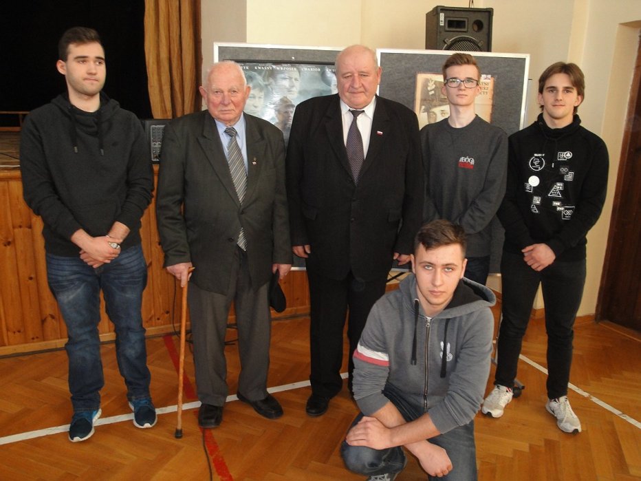    Narodowy Dzień Pamięci Żołnierzy Wyklętych w I LO im. Ks. A.J. Czartoryskiego w Puławach-20.02.2018 r.