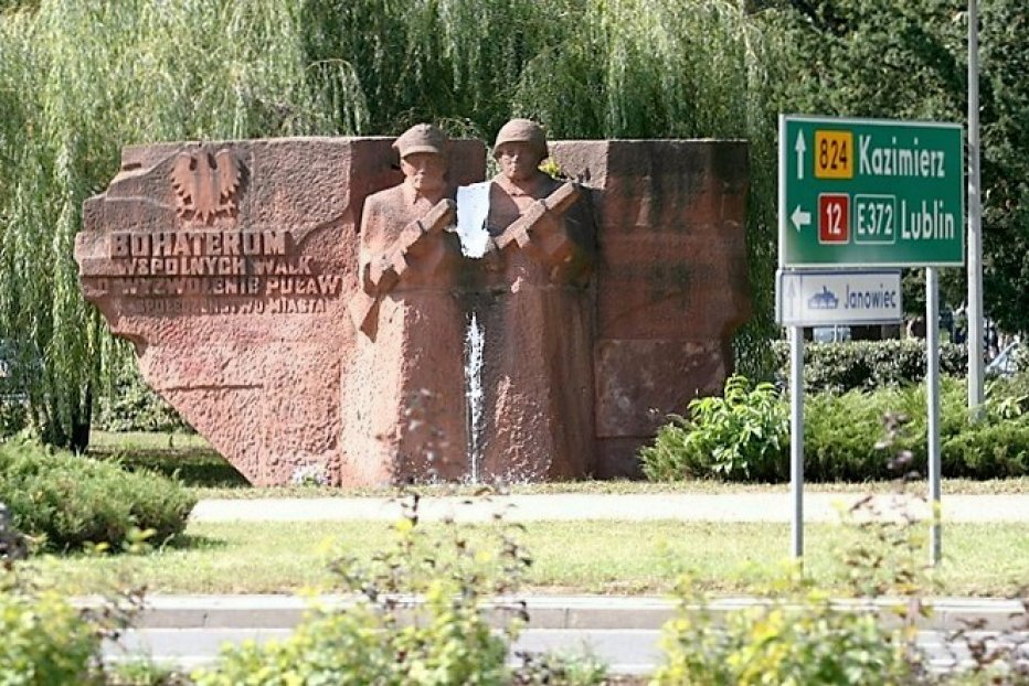 Pomnik BiL