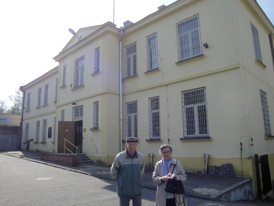 Była katownia NKWD, UB podczas remontu &ndash; Puławy - dn. 05.05.2015 r. 
