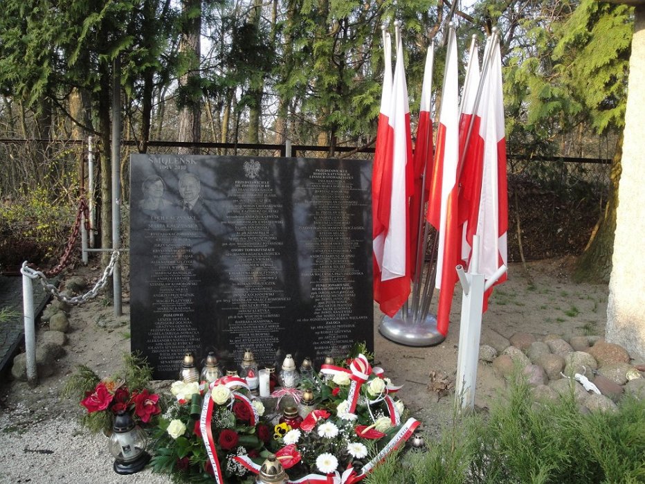 78. rocznica ludob&oacute;jstwa sowieckiego w Katyniu, 8. rocznica tragedii smoleńskiej &ndash; Puławy &ndash; 10.04.2018.
