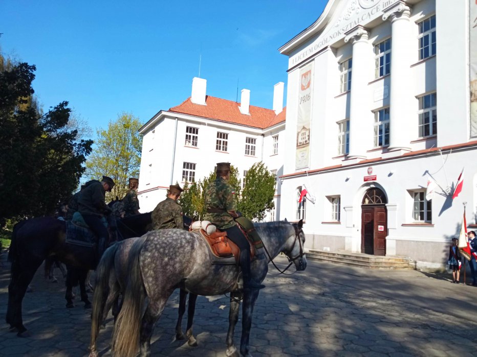 Szwadron Kawalerii Ułańskiej Straży Tradycji i Wiary im. 7 - go Pułku Ułan&oacute;w Lubelskich - pielgrzymka konna szlakiem walk oddziału mjr Mariana Bernaciaka "Orlika". 