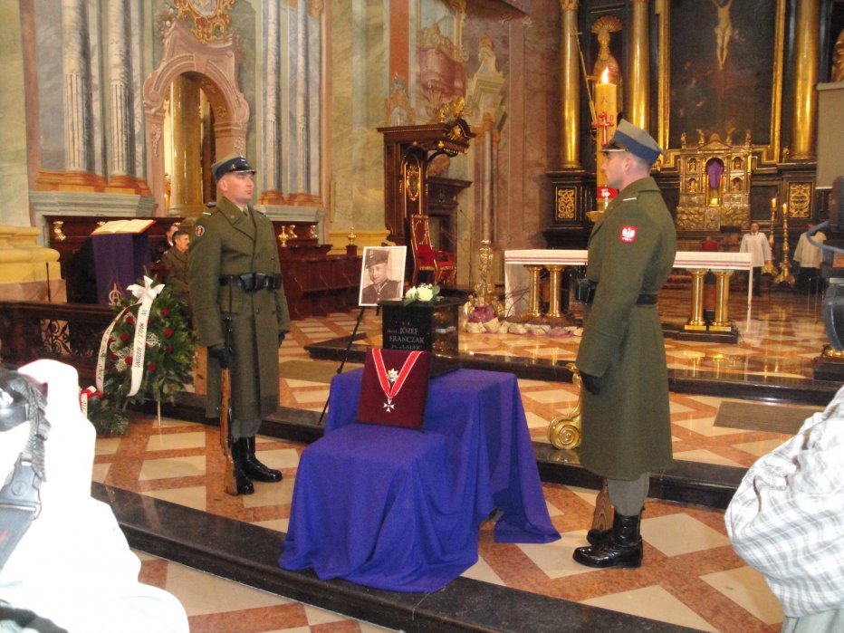 Uroczystości pogrzebowe ostatniego Żołnierza Wyklętego, sierż. J&oacute;zefa Franczaka &bdquo; Lalusia&rdquo;&ndash; Lublin &ndash; Piaski &ndash; dn. 26.03.2015 r. 
