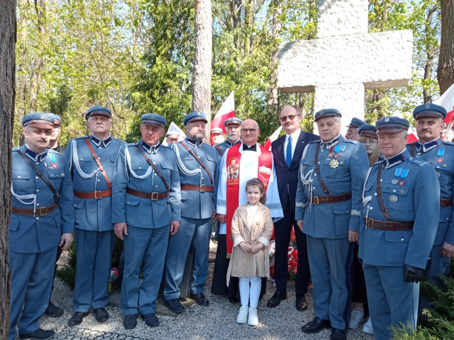 83. rocznica ludob&oacute;jstwa sowieckiego w Katyniu, 13. rocznica tragedii smoleńskiej - Puławy, dn. 23.04.2023 r.    n.